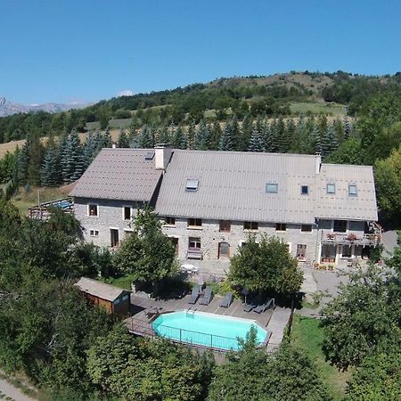 Chambre D'Hotes La Grange Des Ecrins Chabottes Екстериор снимка
