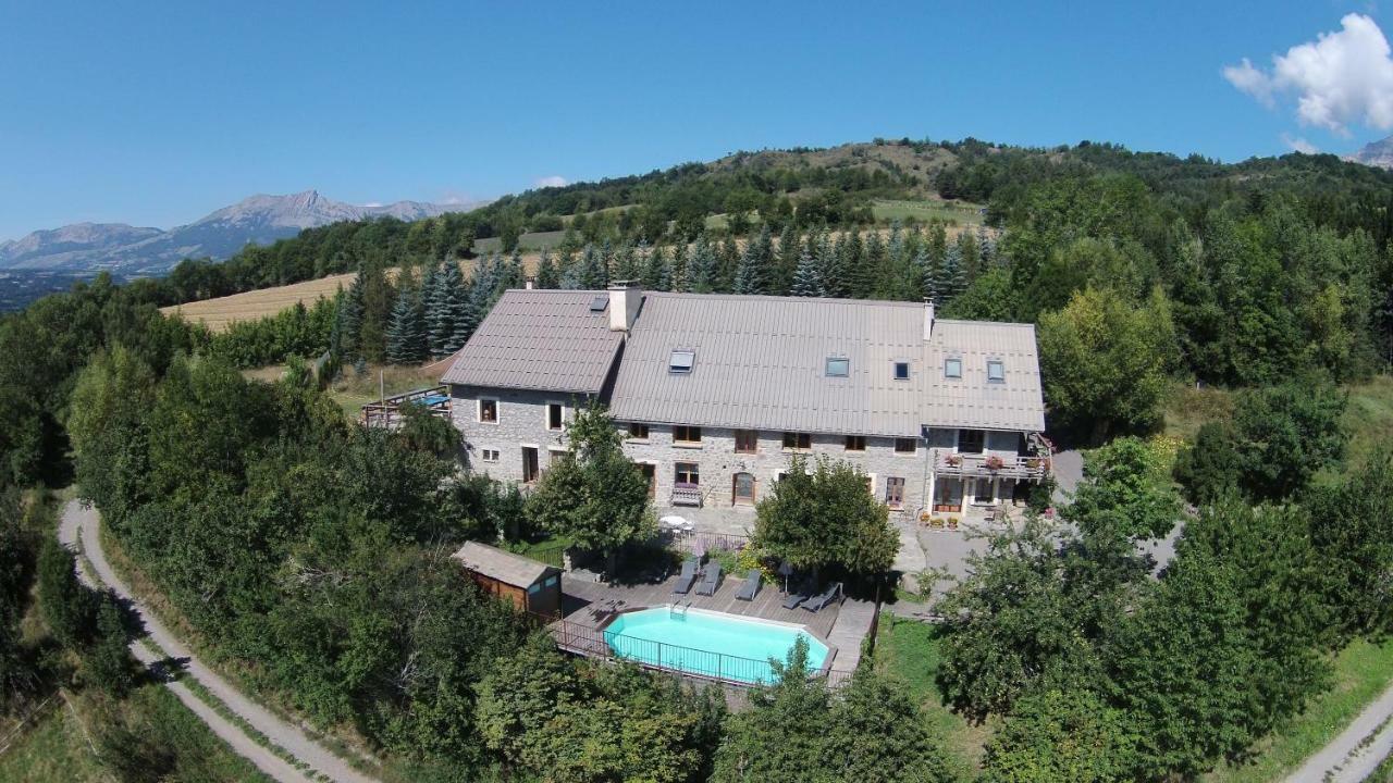 Chambre D'Hotes La Grange Des Ecrins Chabottes Екстериор снимка